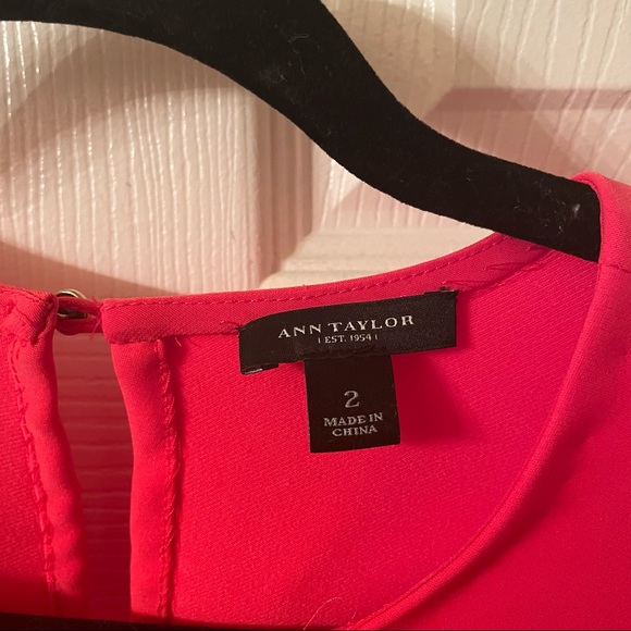 NWOT Ann Taylor Blouse / Size 2 - Picture 3 of 6